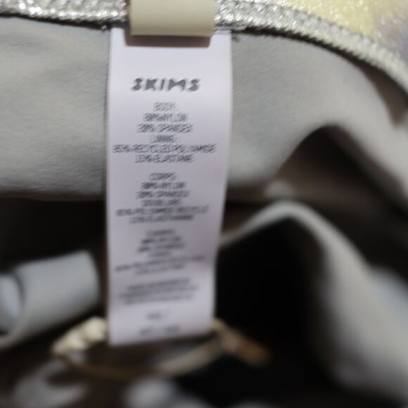 SKIMS Metallic Silver Swim Bottoms Leggings Capri 4X NWT - Picture 10 of 10